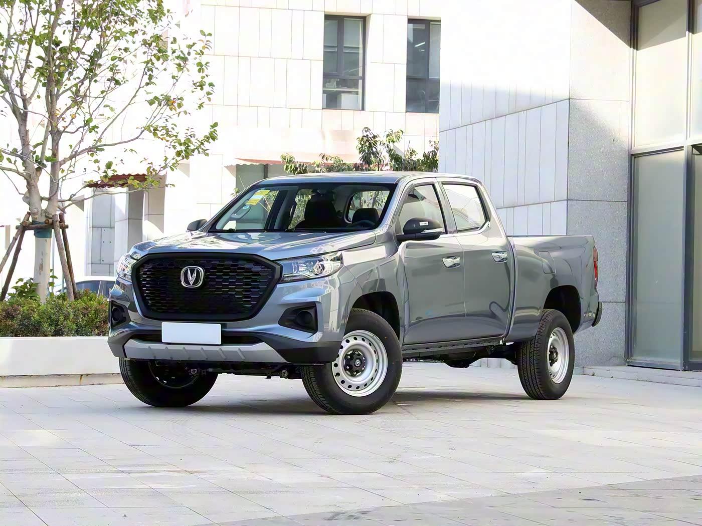 长安F70 2023款2.0T创富_1.jpg