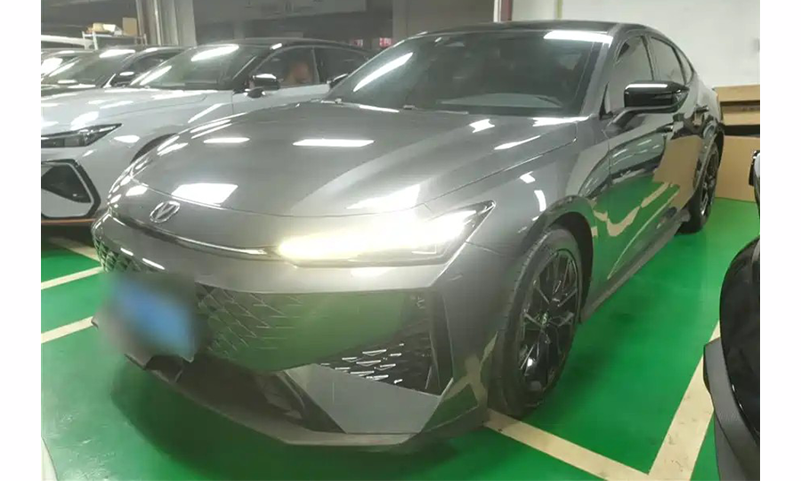 Changan-UNI-V-Used Changan UNI-V 2024 Model 1.5T Premium Edition 1.5T 188HP L4 7DCT