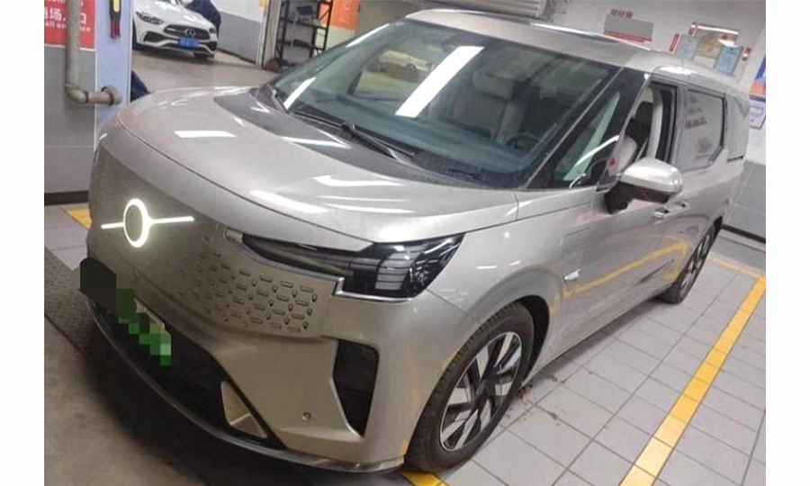 VOLVO-EM90-Used Volvo EM90 2025 Model Ultra Six-Seater Edition BEV 116kWh 738km