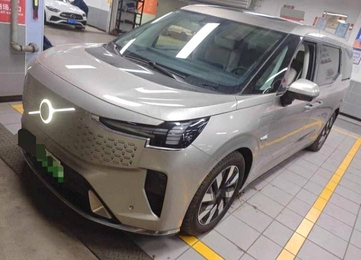 Used Volvo EM90 2025 Model Ultra Six-Seater Edition BEV 116kWh 738km