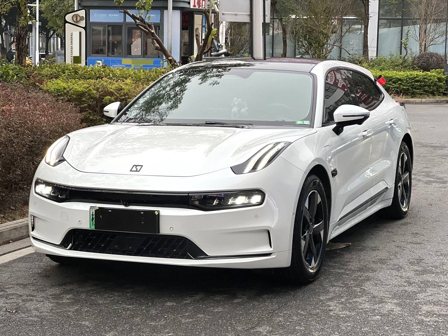 Used Zeekr 001 2022 Model Long Range Single Motor WE Edition BEV 100kWh 732km