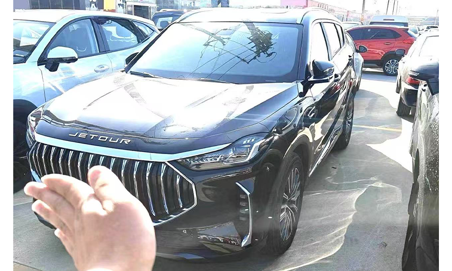 Jetour-X70 PLUS-Used Jetour X70 PLUS 2023 Model 1.5T DCT Warrior PLUS 7-Seater Edition 1.5T 156HP L4 6DCT