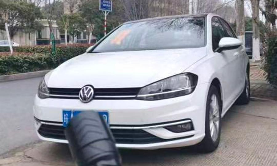 Volkswagen-Golf-Used Volkswagen Golf 2018 Model 180TSI Automatic Comfort Edition 1.2T 116HP L4 7DCT