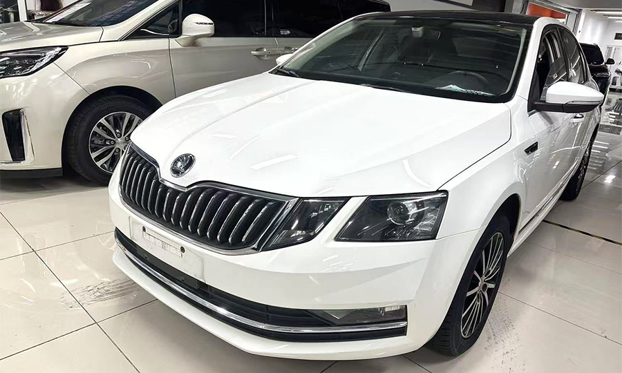 Skoda-Octavia-Used SKODA Octavia 2018 Model TSI230 DSG Comfort Edition 1.2T 116HP L4 7DCT