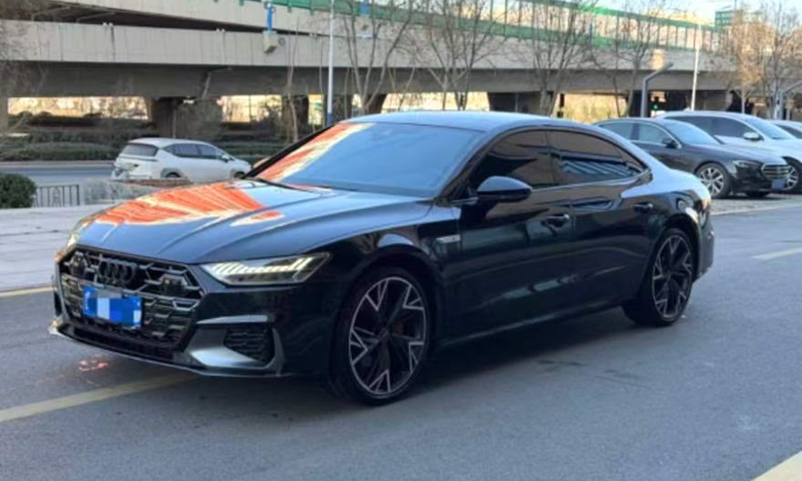 Audi-A7L-Used Audi A7L 2024 Model 45 TFSI quattro S-line Black Knight Edition 2.0T 245HP L4 7DCT