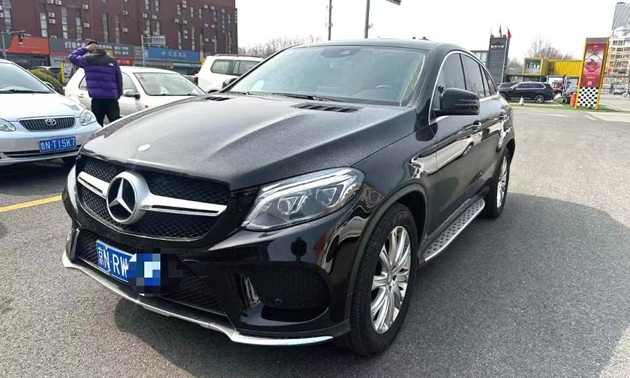 Mercedes-Benz-GLE-Used Mercedes-Benz GLE 2015 Model GLE320 4MATIC Edition 3.0T 272HP V6 7AT