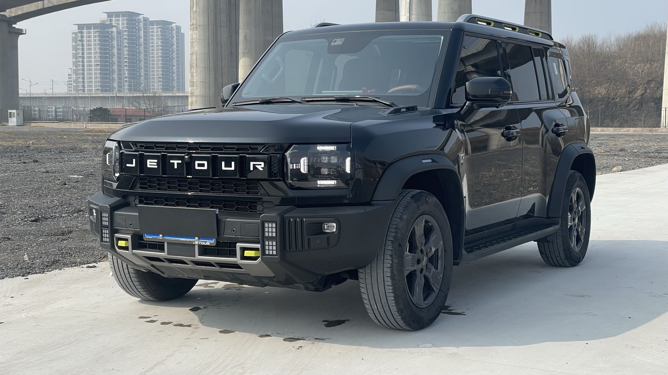 Used Jetour Traveler 2023 Model 1.5T FWD Discovery PRO Edition 1.5T 184HP L4 7DCT