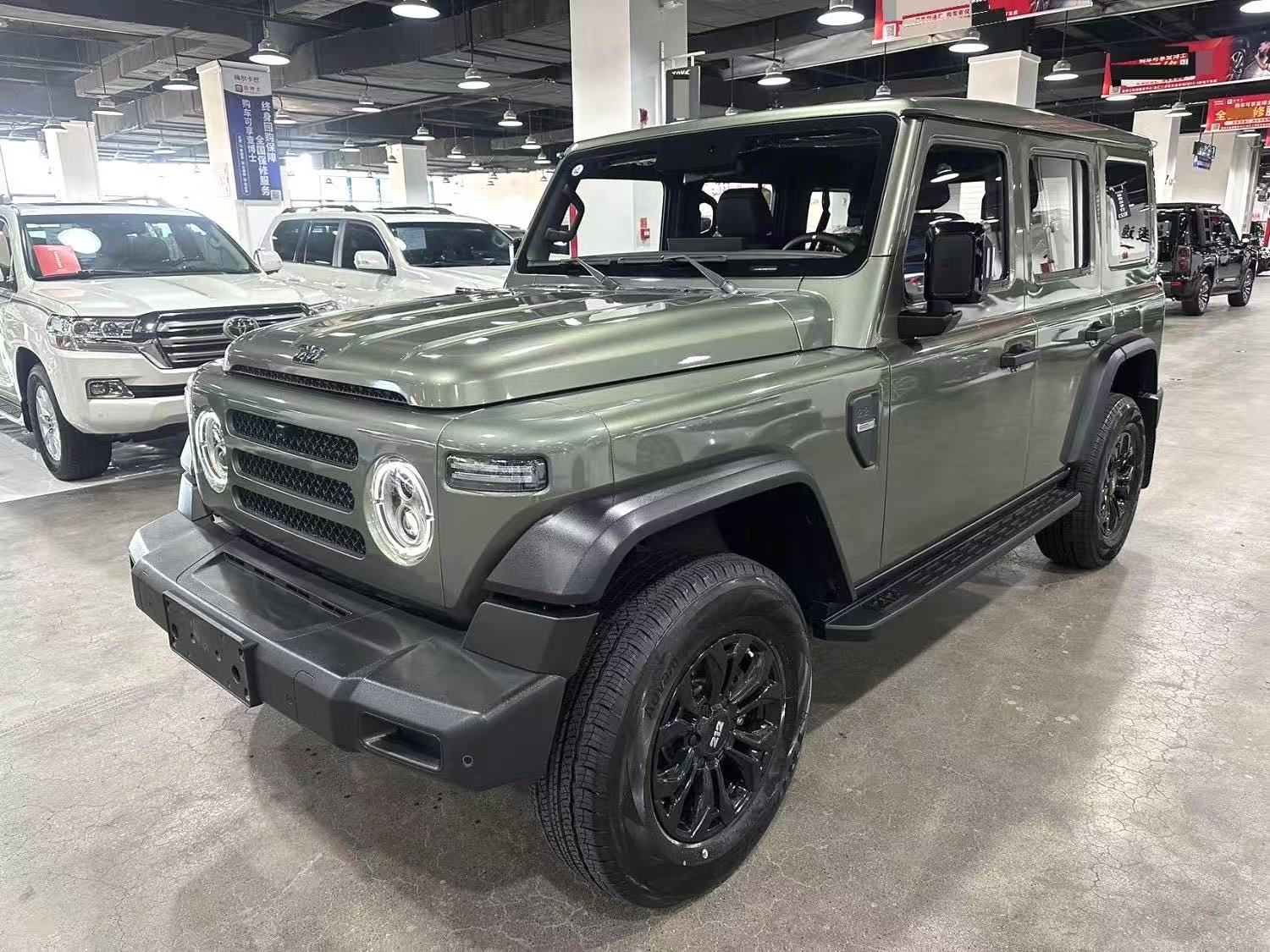 Used 212T 01 2024 Model 2.0T Mechanic 2.0T 252HP L4 8AT