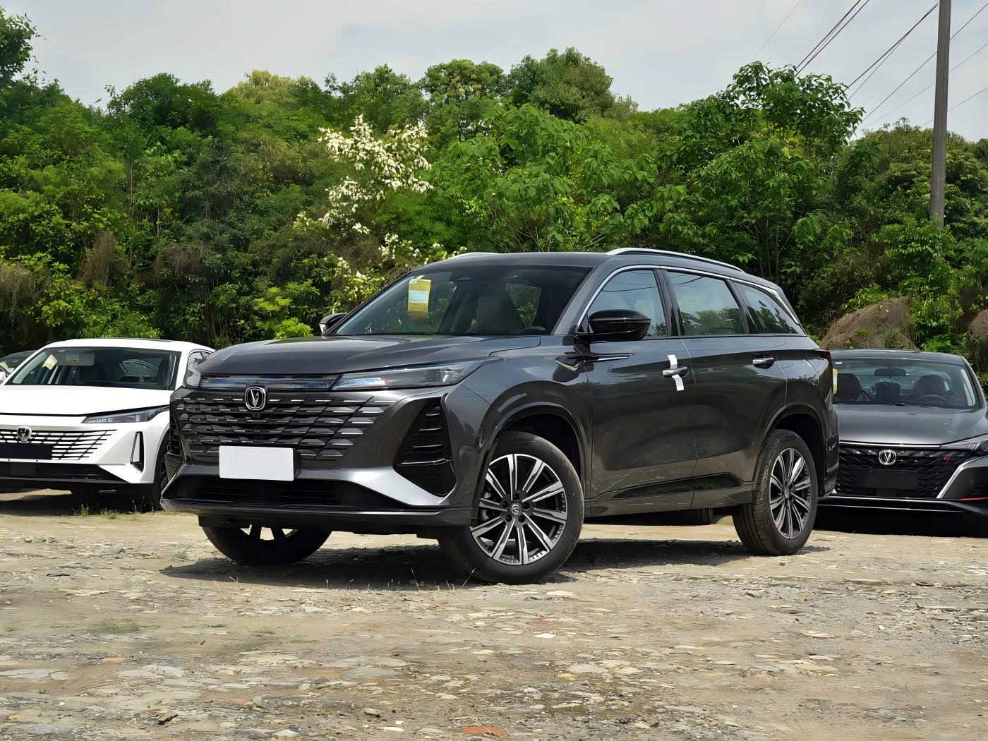 Wholesale Changan CS75 PLUS 2025 Model 3rd Generation 1.5T Jinhang Edition 1.5T 188HP L4 8AT