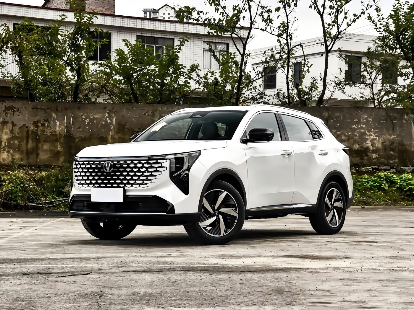 Wholesale CS55 PLUS PHEV 2026 Model Smart Edition 1.5L 98HP L4 E-CVT PHEV 18.4kWh 125km