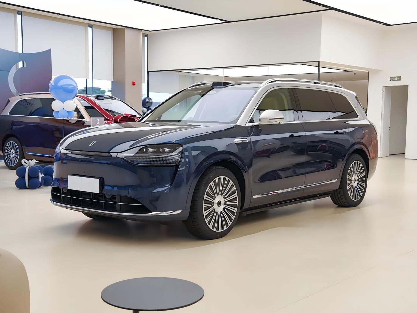 Wholesale AITO M9 2025 Model Extended-Range Max Edition 6-Seater 1.5T 160HP L4 AT REEV 52kWh 290km