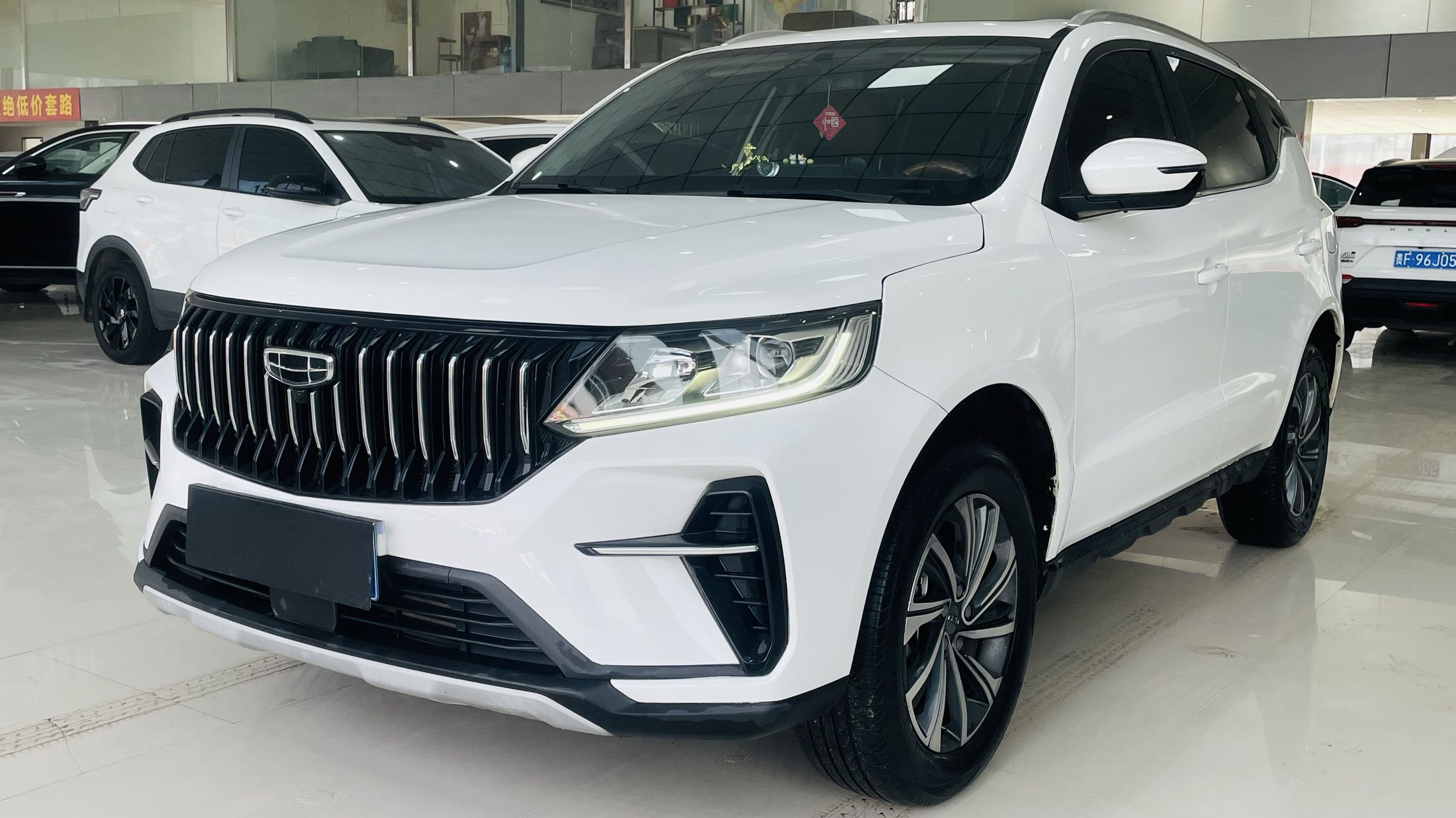 Used Geely Vision X6 2021 Model PRO 1.4T Automatic Premium Edition 1.4T 141HP L4 6AT