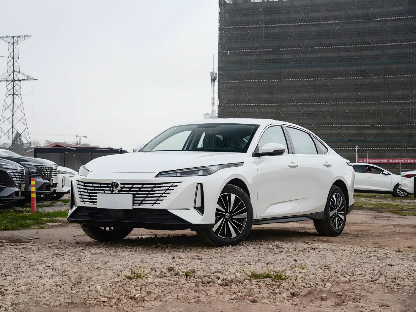 Wholesale Changan Eado 2025 Model 145KM Warship Edition 1.5L 98HP L4 E-CVT PHEV 18.4kWh 145km