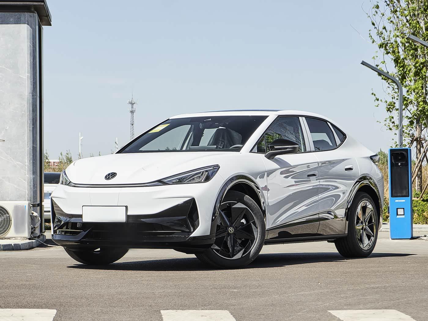 Wholesale Volkswagen ID.UNYX 06 2025 Model Pure Edition BEV 53.6kWh 426km