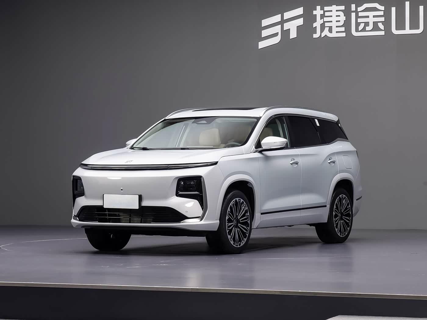 Wholesale Jetour L9 2025 Model 1.5TD 6Seater Flagship Edition PHEV 1.5T 156HP L4 2DHT 19.43kWh 108km