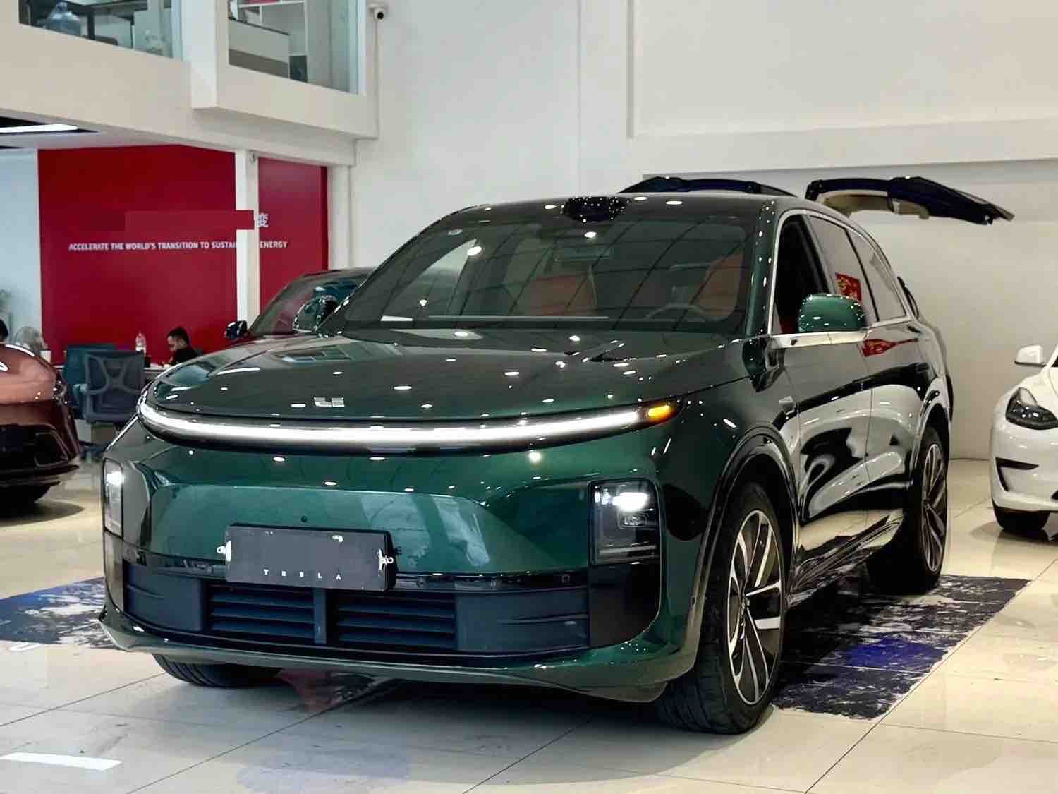 Li-L6-Wholesale Li Auto 2024 L6 Max AT 1.5T 154HP L4 AT REEV 36.8kWh 212km