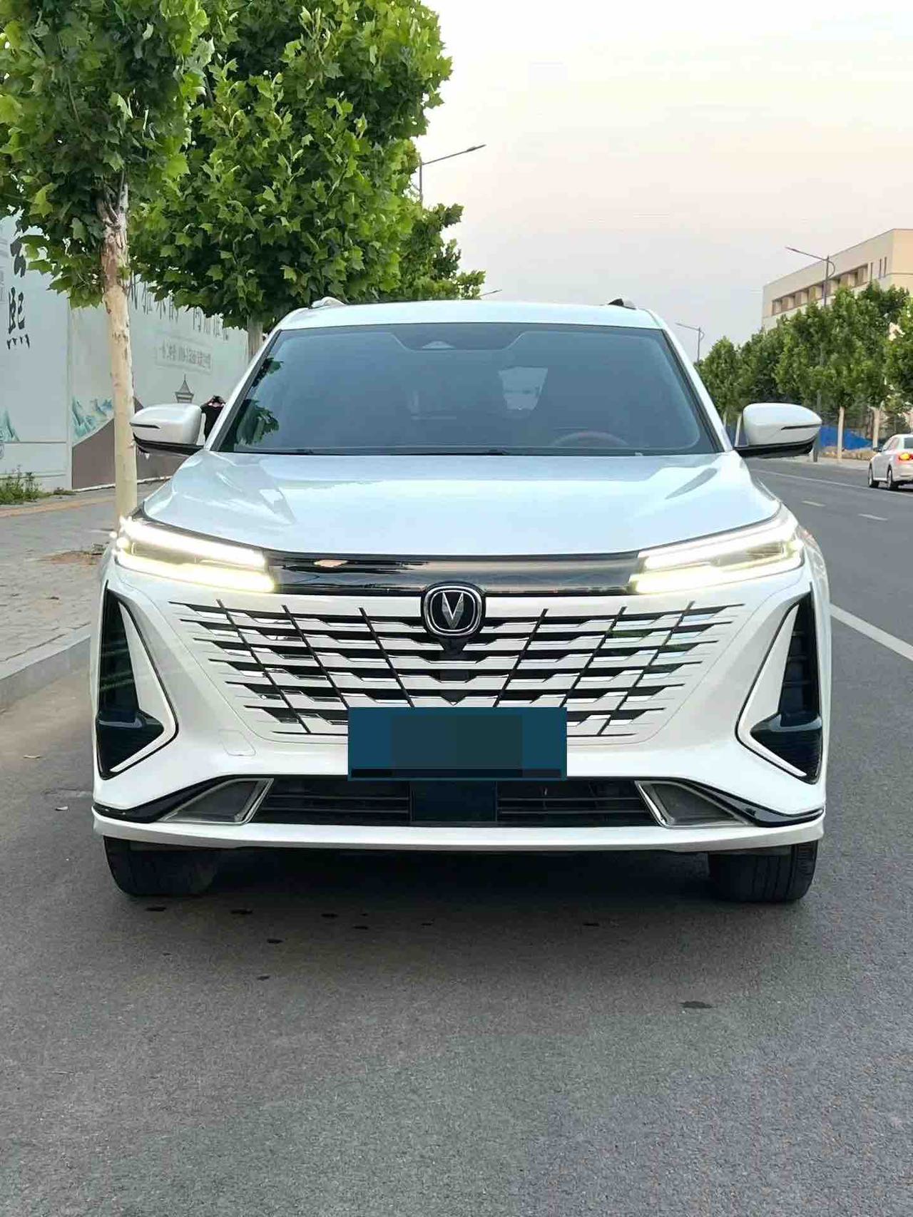Changan-CS75 PLUS-Used Changan 2023 CS75 PLUS 1.5T Leading Edition Automatic 1.5T 188HP L4 8AT