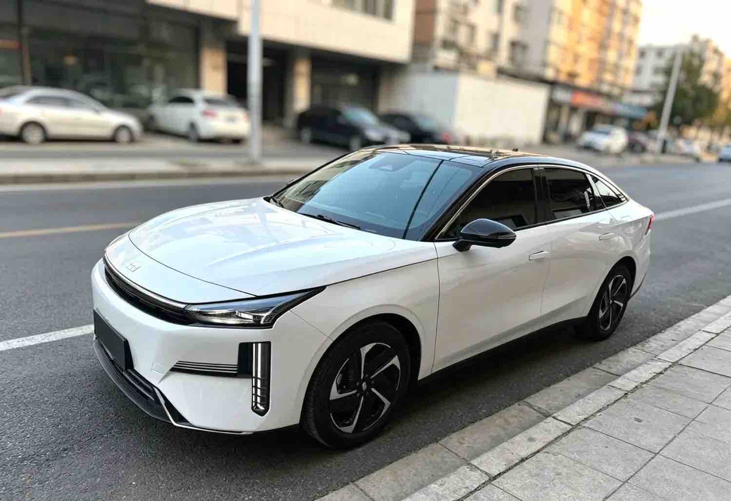 Used 2024 Geely Galaxy L6 1.5T 125km Creation Auto In Stock Export PHEV Compact Car